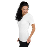 LETMOMZB FOREVER QUEENING Unisex Short Sleeve V-Neck T-Shirt - Letmomzb.com